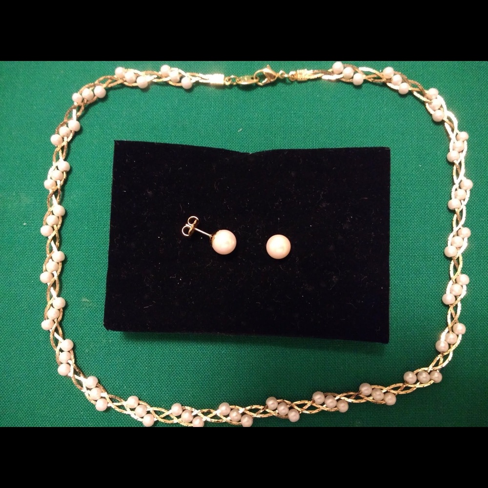 Gold toned woven pearlesque necklace earring set